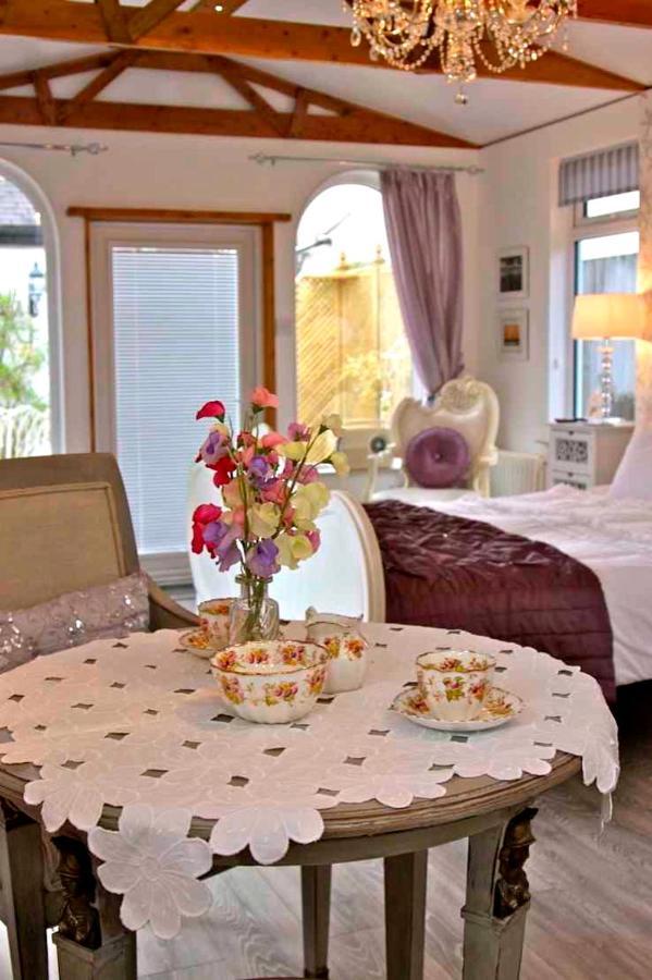 Formby Pinewood Studio B&B 외부 사진